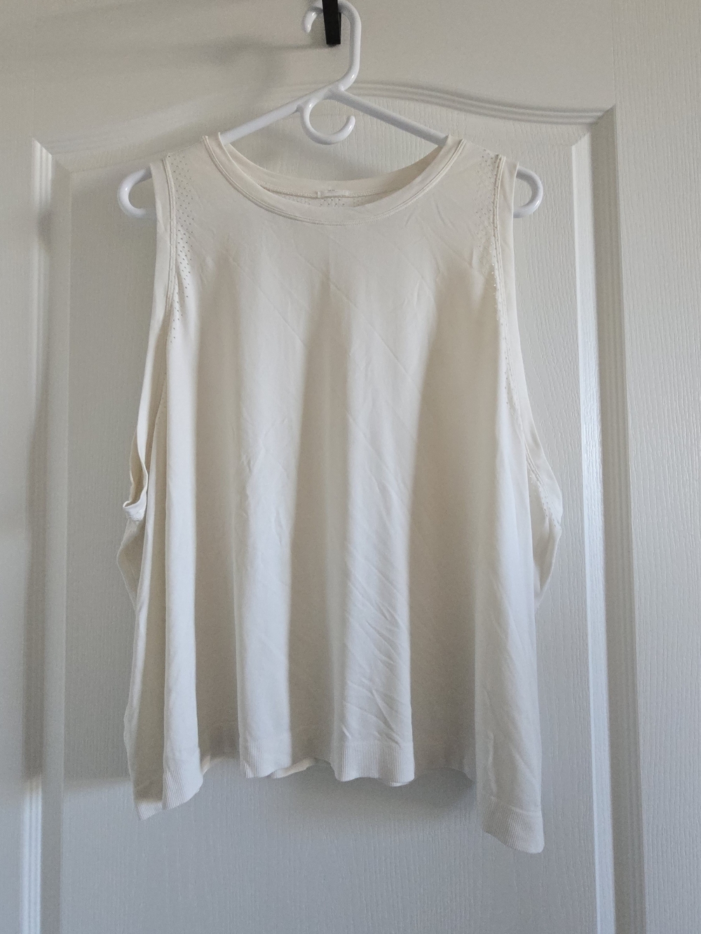 Old Navy Cream Sleeveless Tank Top With Mesh Back